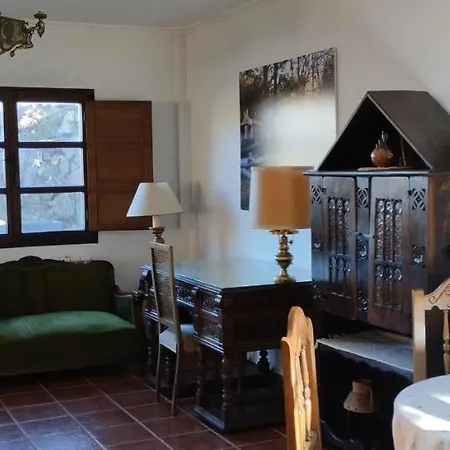 Hostel El Caseron De Fuentes Carrionas
