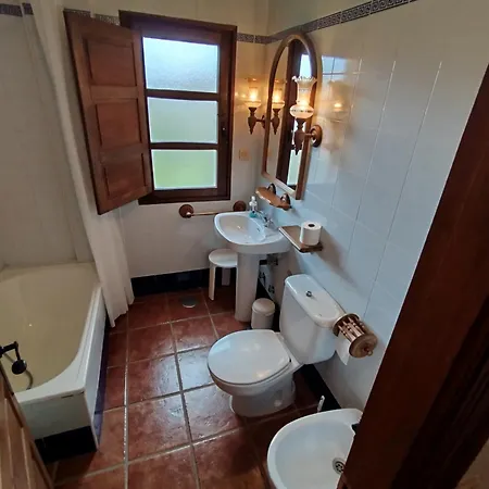 El Caseron De Fuentes Carrionas *