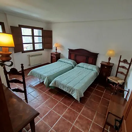 El Caseron De Fuentes Carrionas Cardano de Abajo