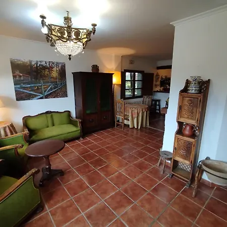 Hostel El Caseron De Fuentes Carrionas