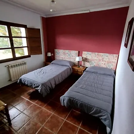 El Caseron De Fuentes Carrionas