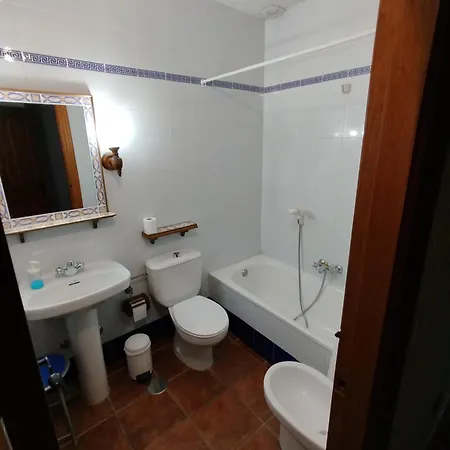 El Caseron De Fuentes Carrionas Hostel