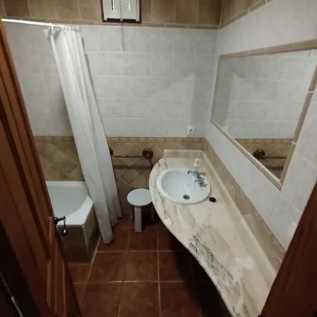 Hostel El Caseron De Fuentes Carrionas