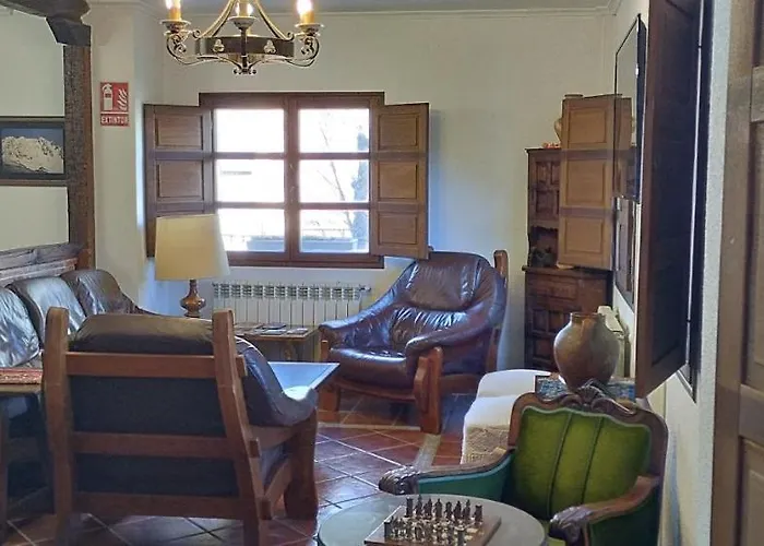 Hostal El Caseron Cardano de Abajo
