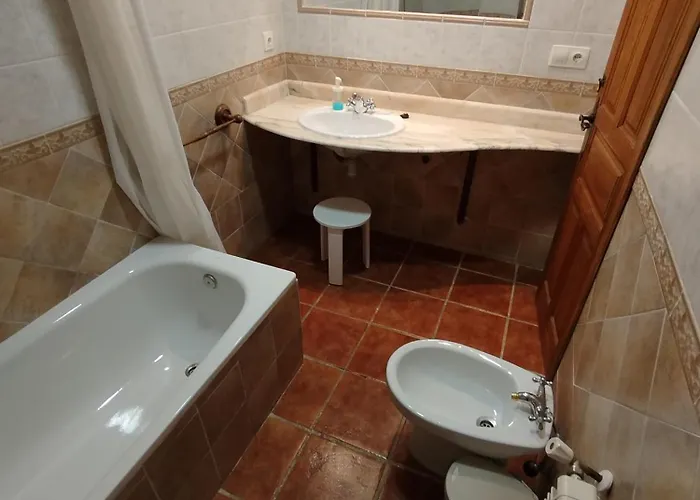 El Caseron De Fuentes Carrionas Cardano de Abajo