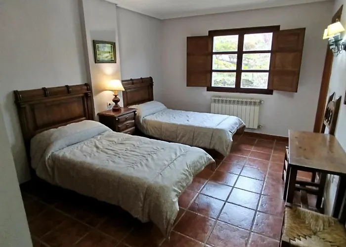 호스텔 El Caseron De Fuentes Carrionas *